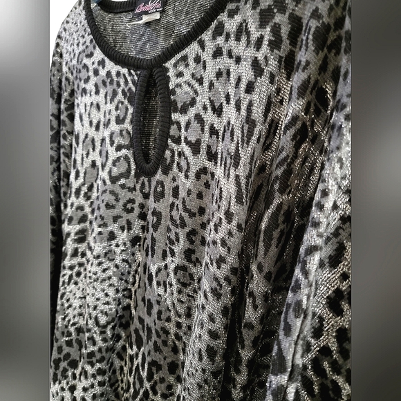 Blouse - Picture 6 of 13